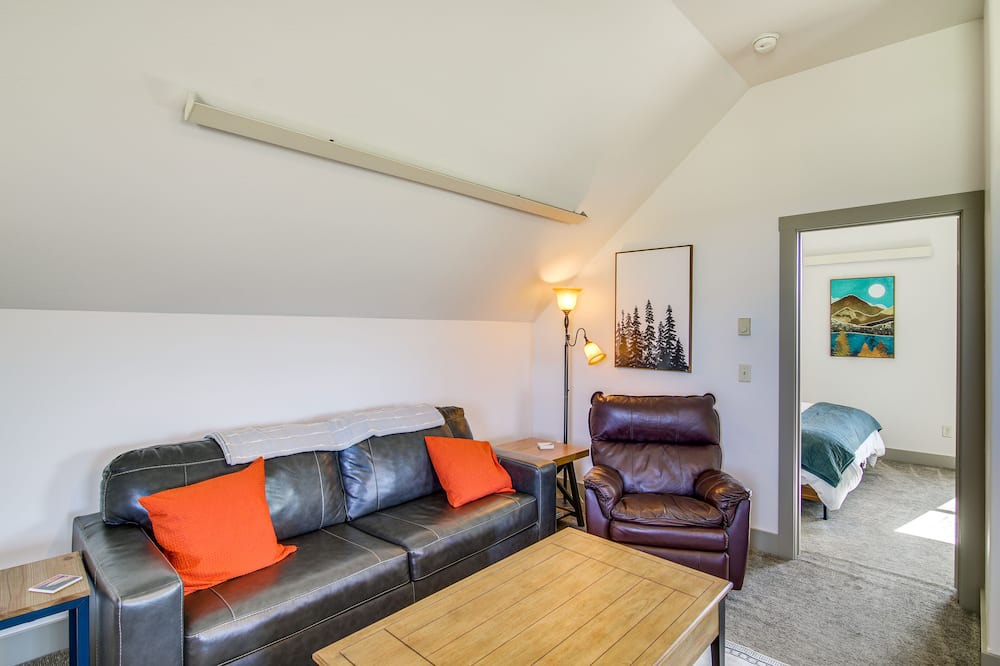 Photo of Livingroom in Valley West