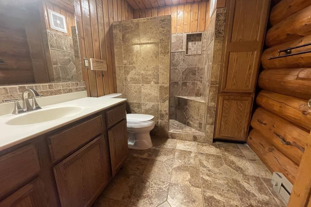 Photo of Bathroom in Dubois