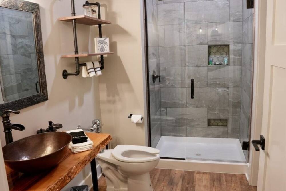 Photo of Bathroom in Willoughby Hills