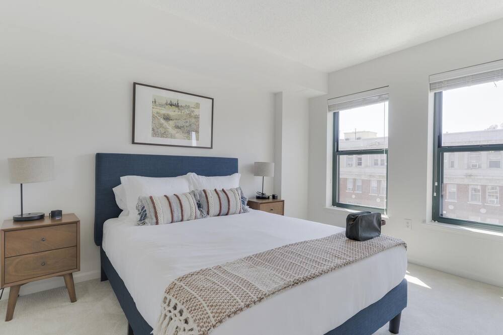 Photo of Bedroom in Logan Circle