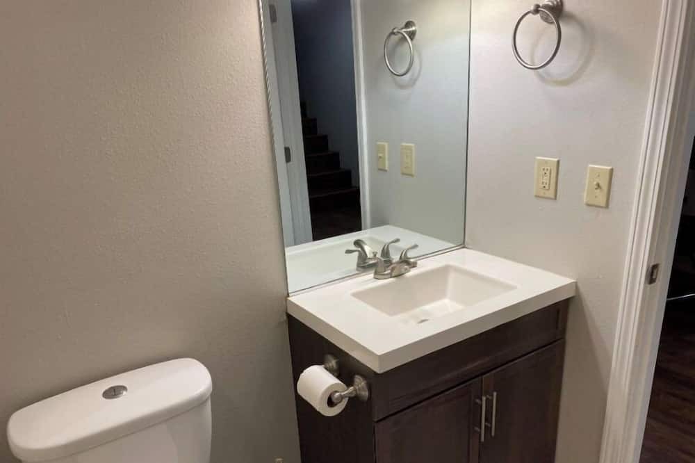 Photo of Bathroom in Nevada