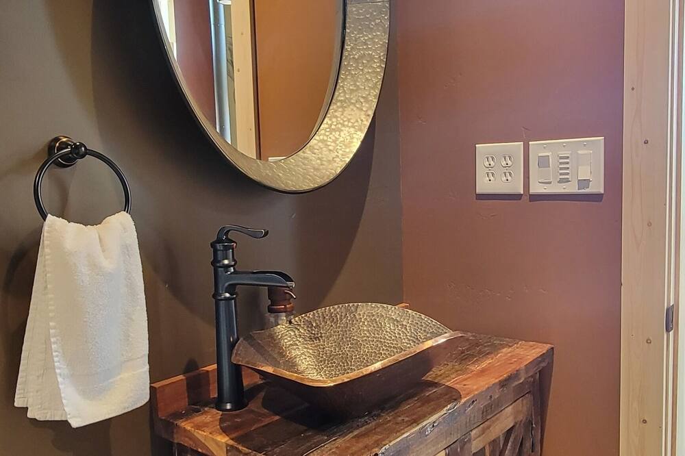 Photo of Bathroom in Daniel
