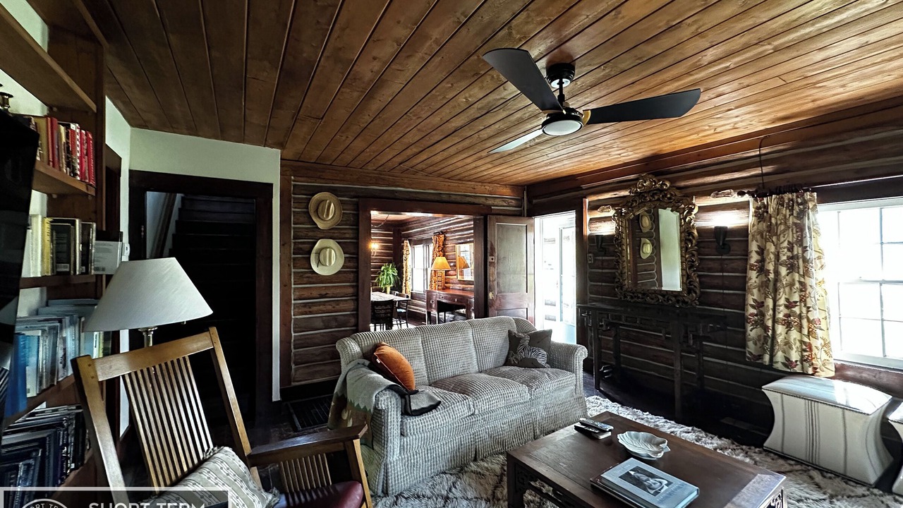 Photo of Livingroom in Sheridan