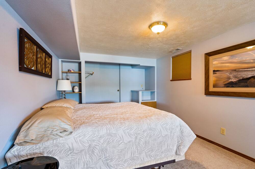 Photo of Bedroom in Nine Mile Falls