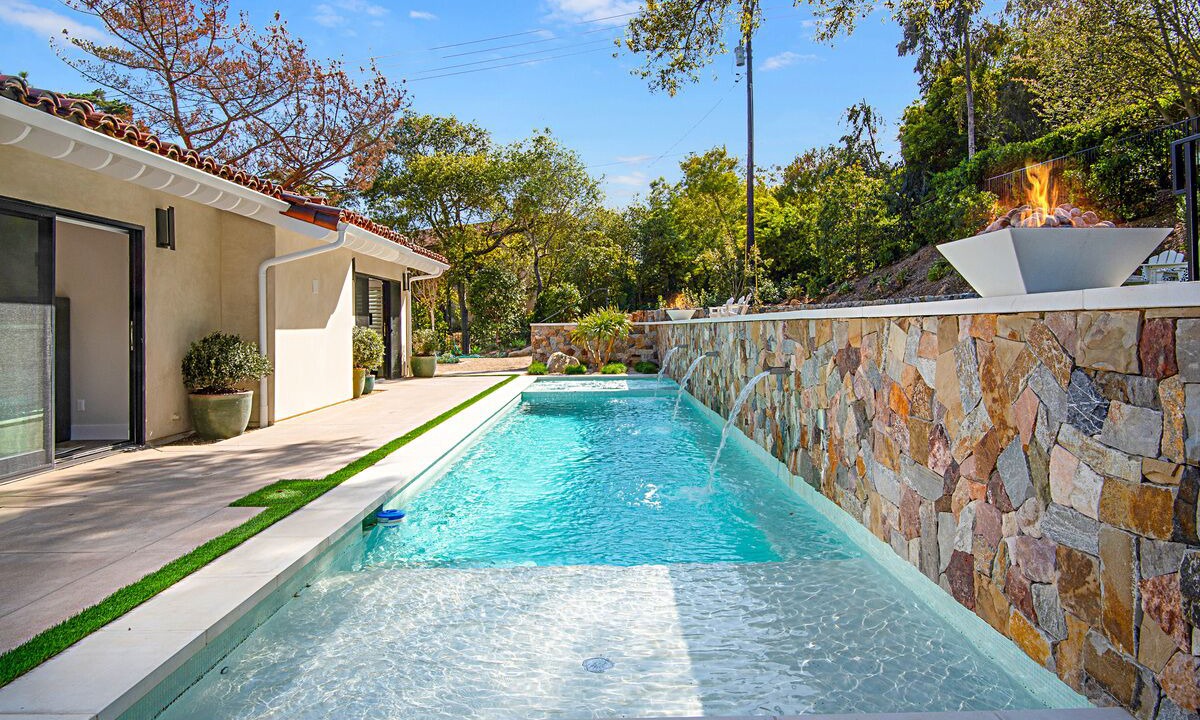 Photo of Outdoor in Covenant