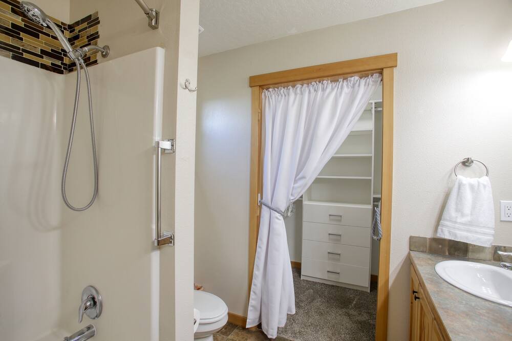 Photo of Bathroom in Rathdrum