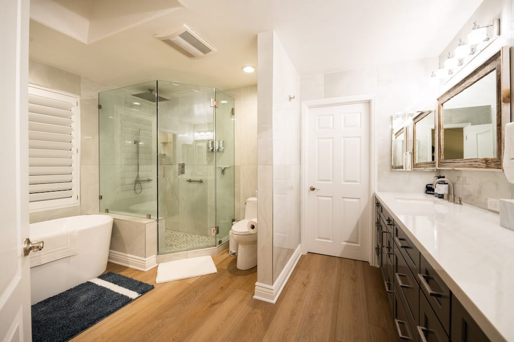 Photo of Bathroom in Valley Center