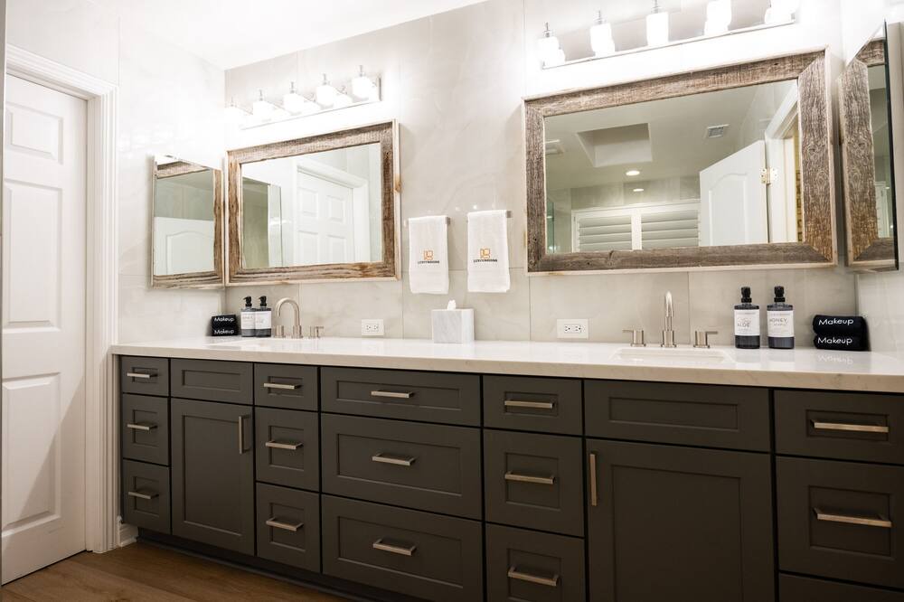 Photo of Bathroom in Valley Center