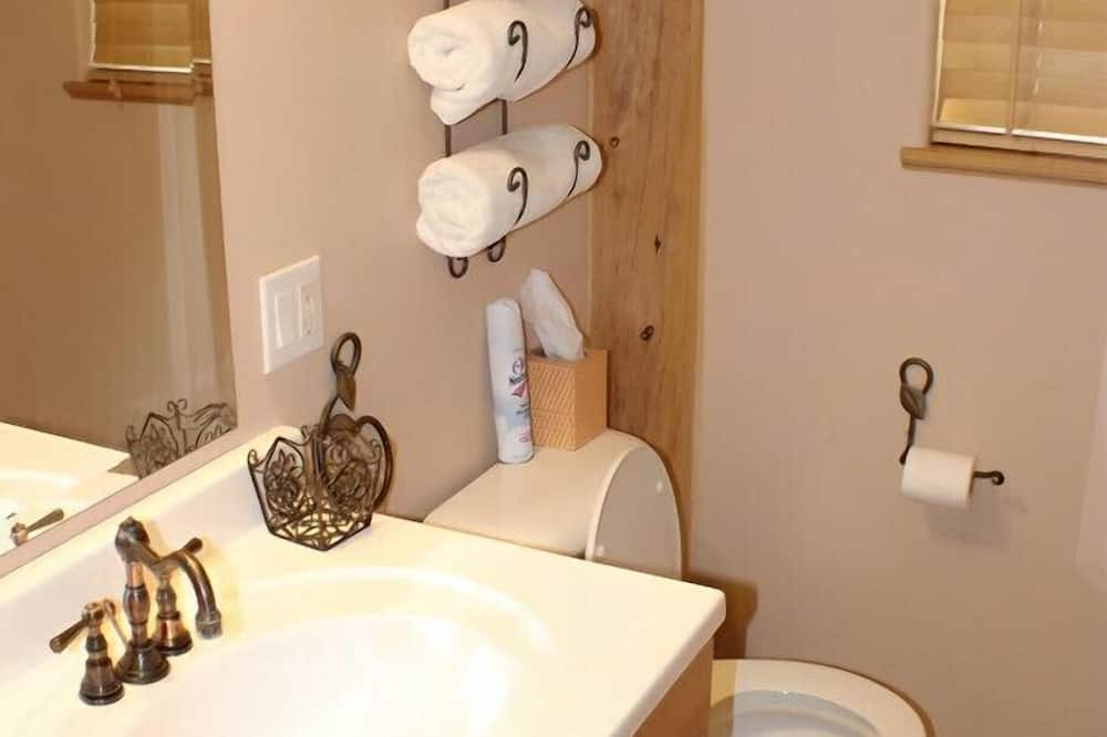 Photo of Bathroom in Eureka