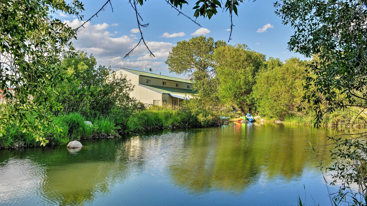 Photo of Outdoor in Clark