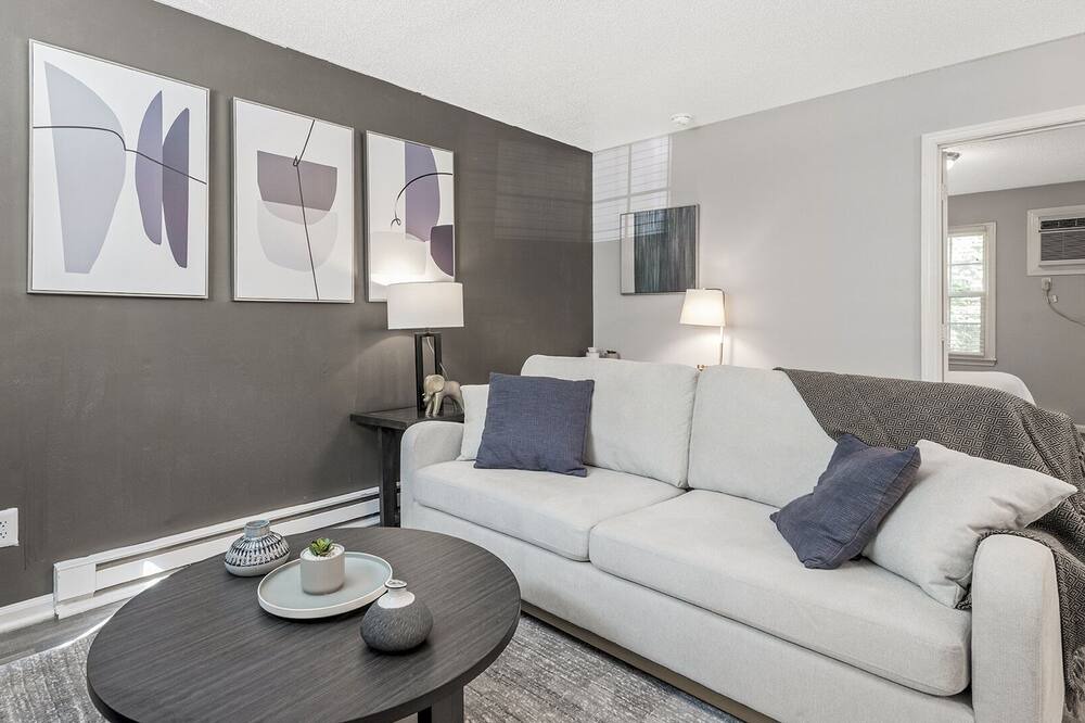 Photo of Livingroom in Greensboro