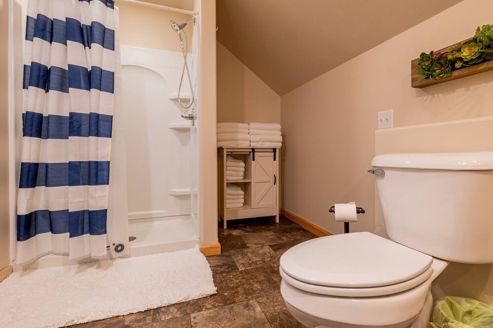Photo of Bathroom in Powell
