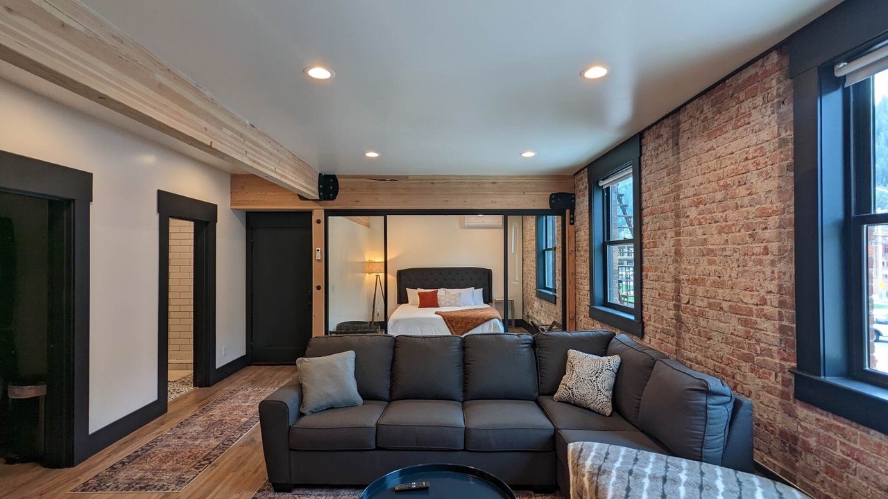 Photo of Livingroom in Wallace