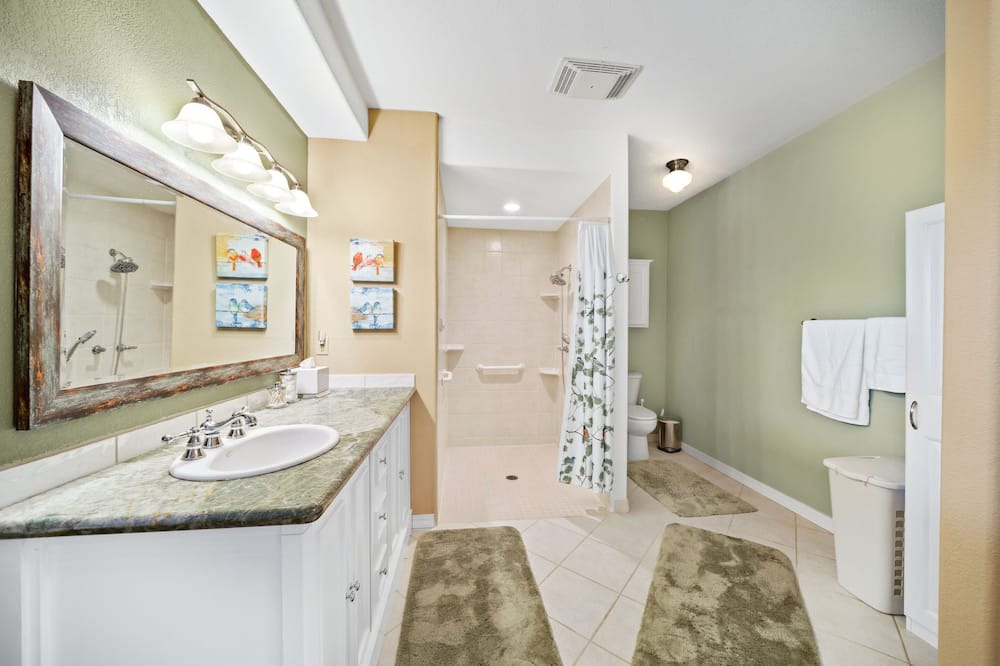 Photo of Bathroom in Hayden View Estates