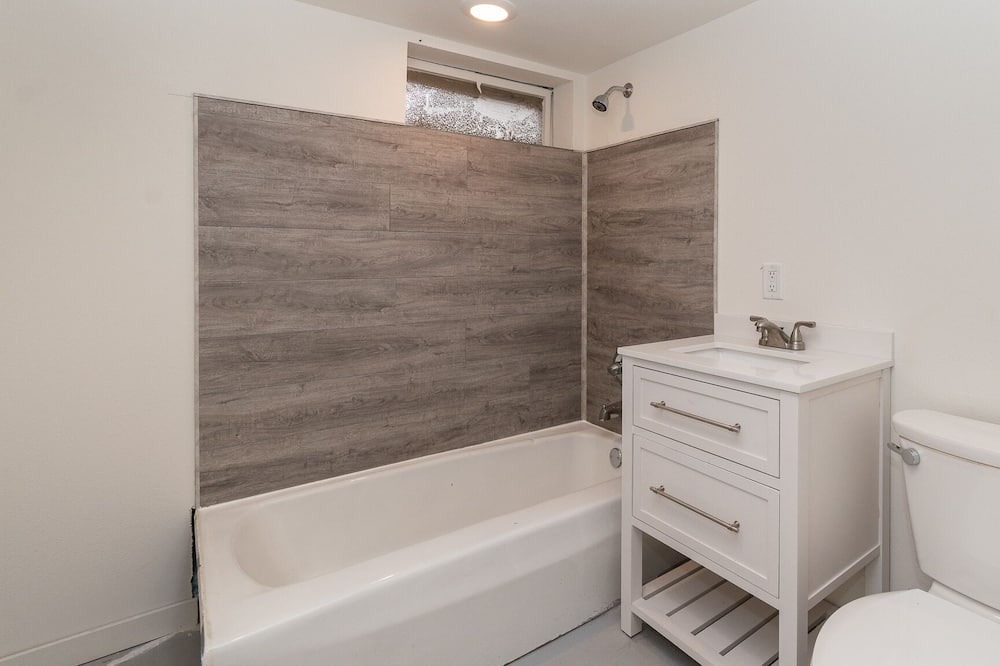 Photo of Bathroom in Dickinson