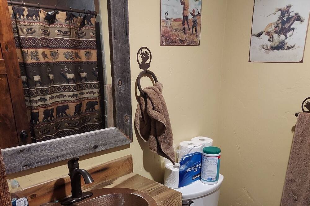 Photo of Bathroom in Geyser