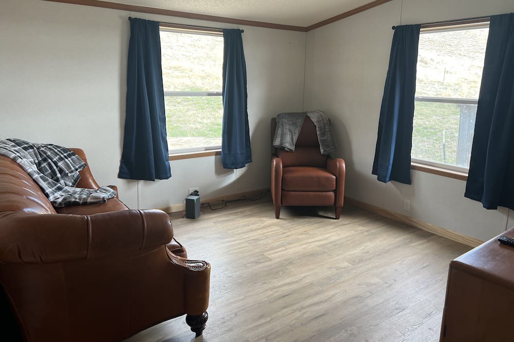 Photo of Livingroom in Olive