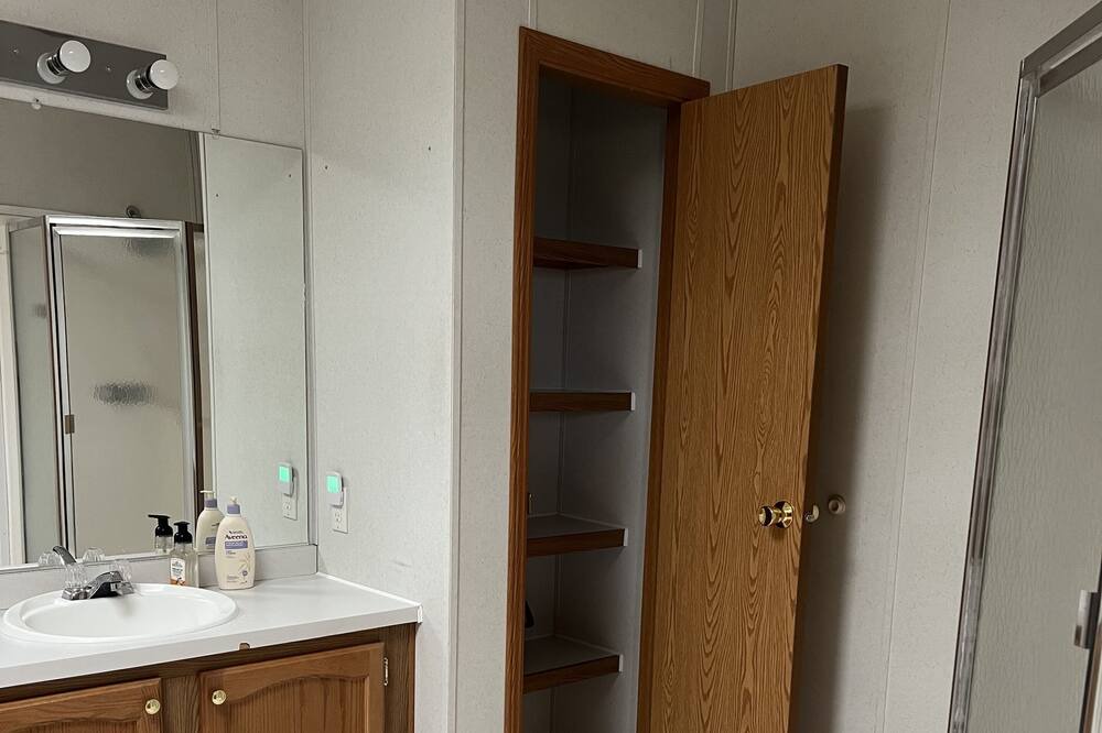 Photo of Bathroom in Olive