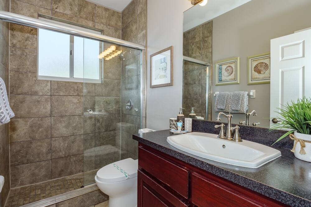 Photo of Bathroom in Sunset Lakes