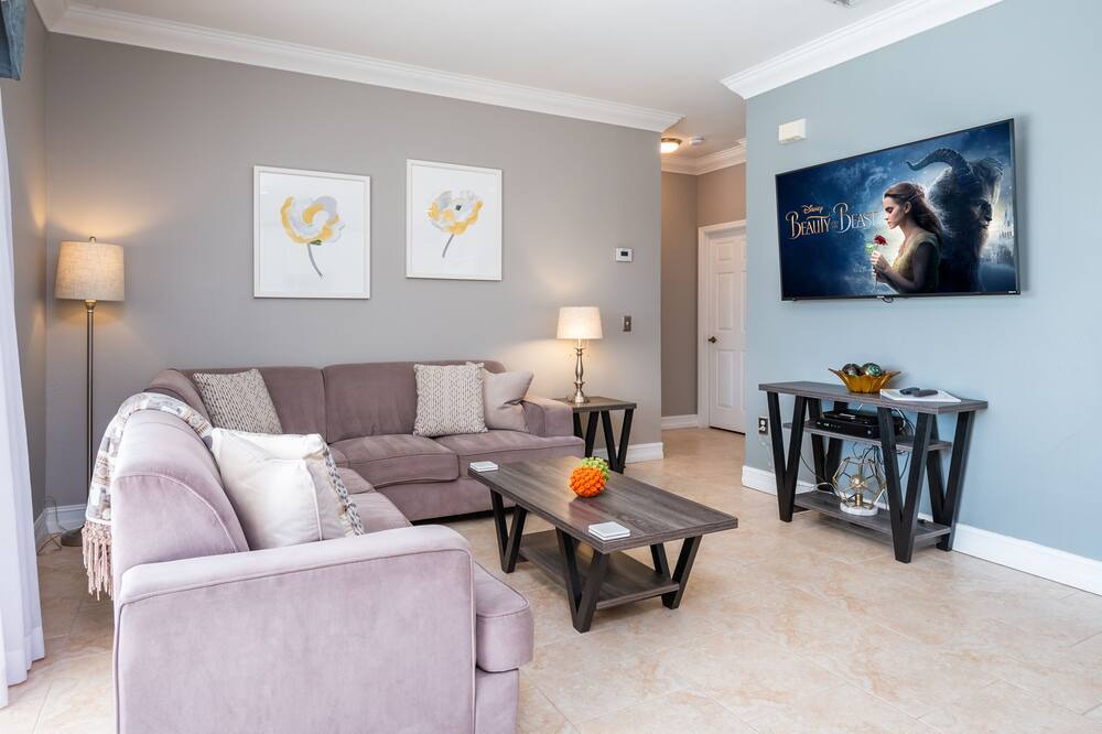Photo of Livingroom in Sunset Lakes
