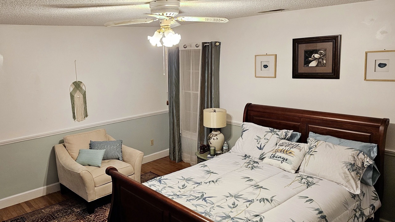 Photo of Bedroom in Huntcliff