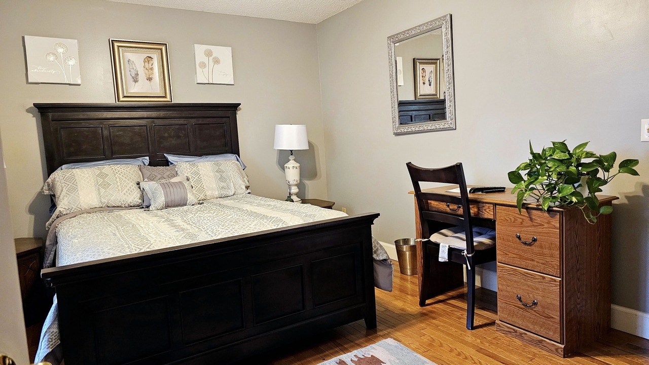 Photo of Bedroom in Huntcliff