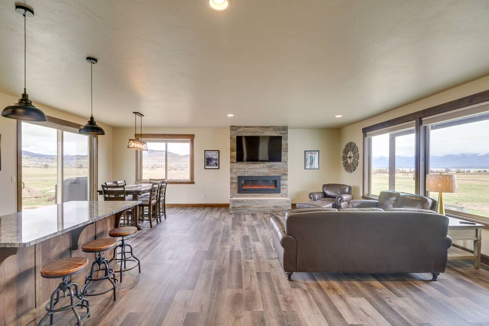Photo of Livingroom in Polson
