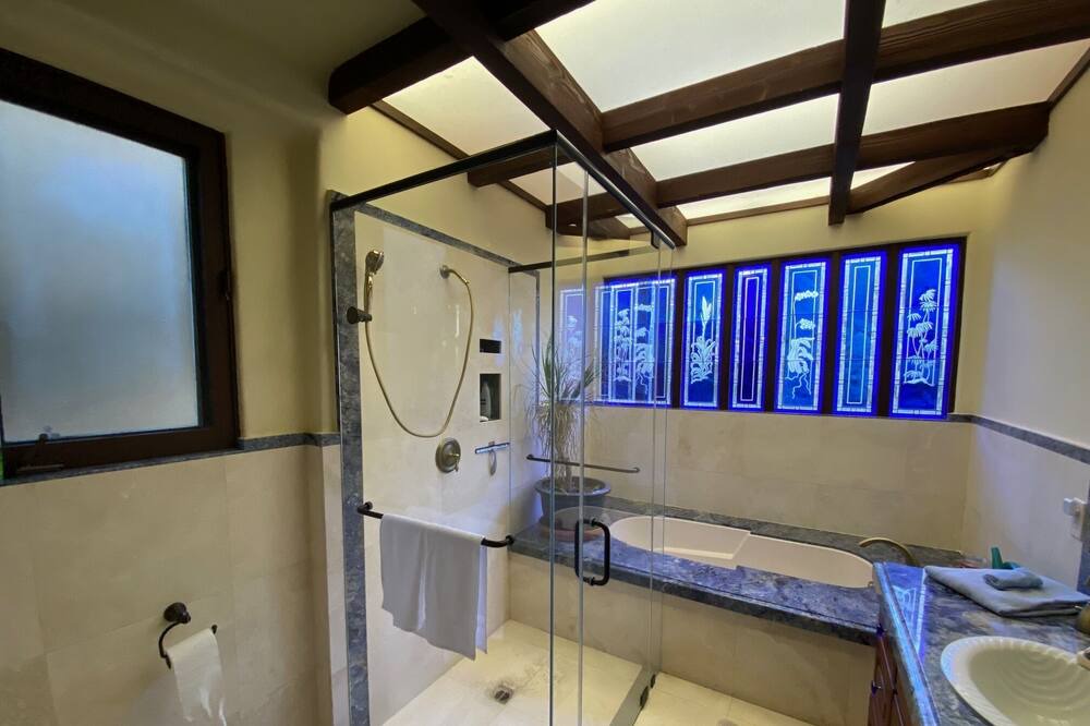 Photo of Bathroom in Ramona