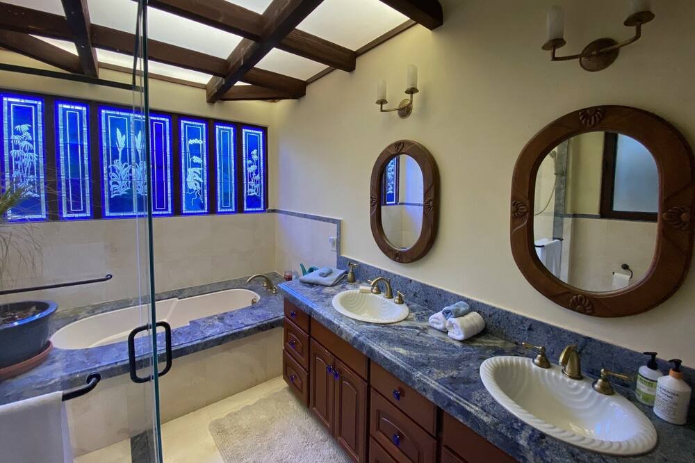 Photo of Bathroom in Ramona