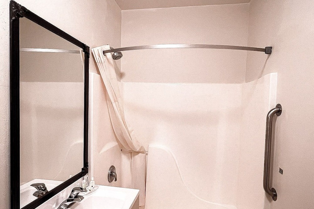 Photo of Bathroom in Helena