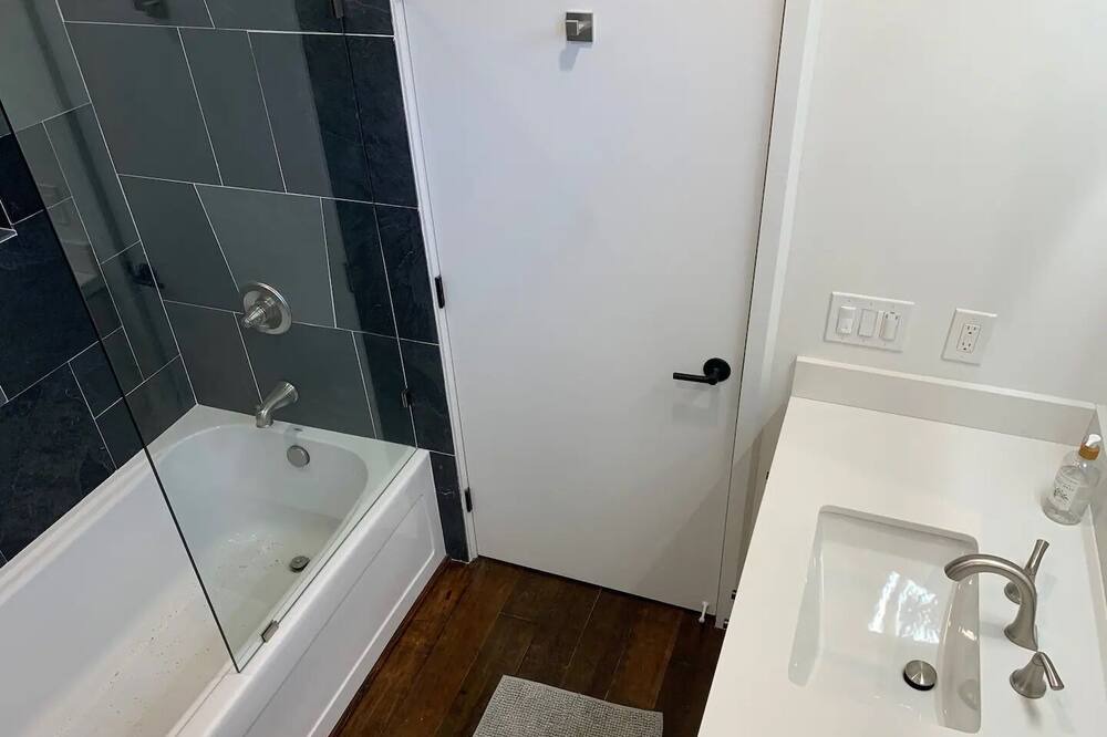 Photo of Bathroom in Palms