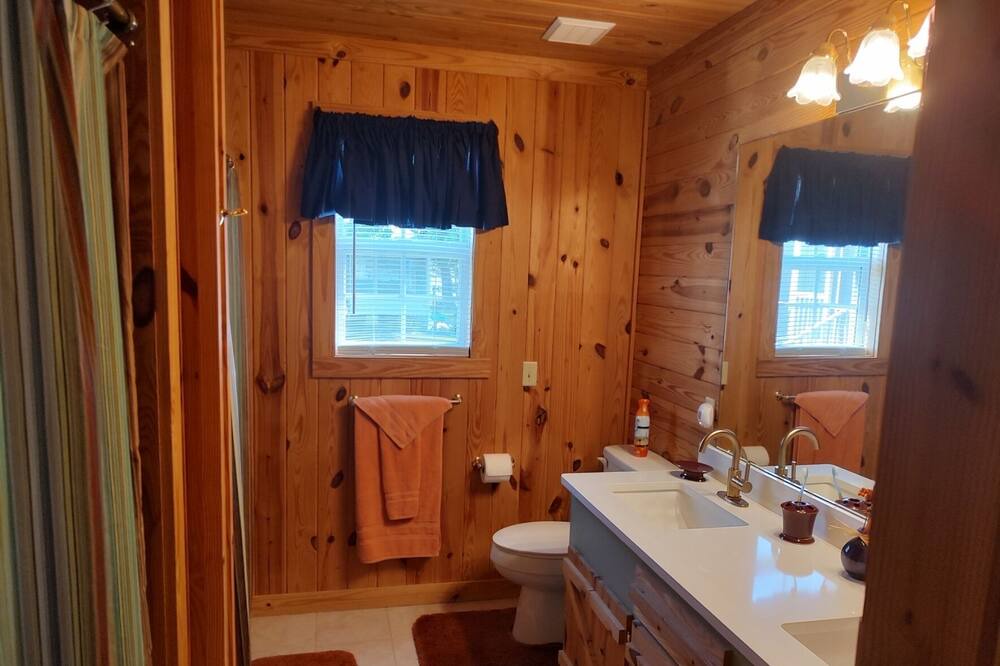 Photo of Bathroom in Summerton