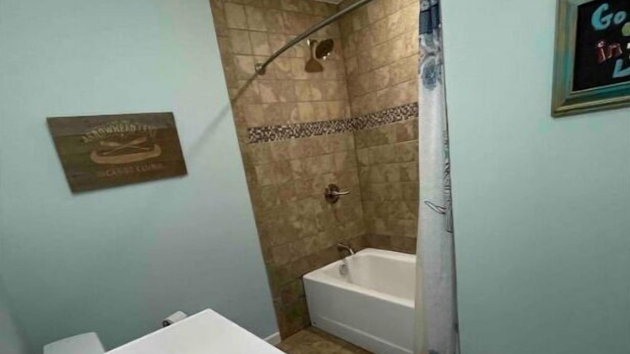 Photo of Bathroom in Iuka