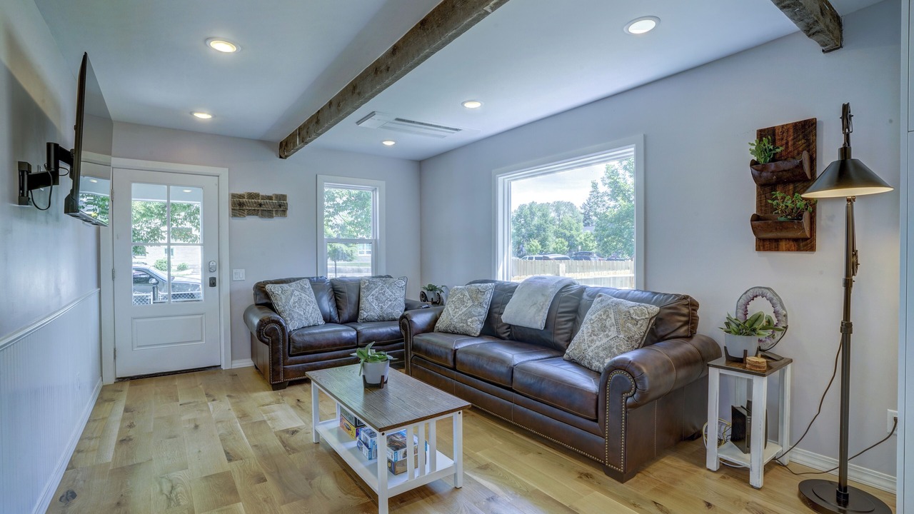Photo of Livingroom in Franklin to the Fort
