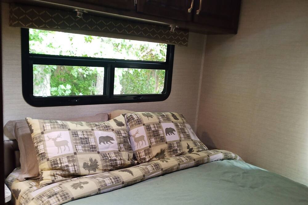 Photo of Bedroom in Lander
