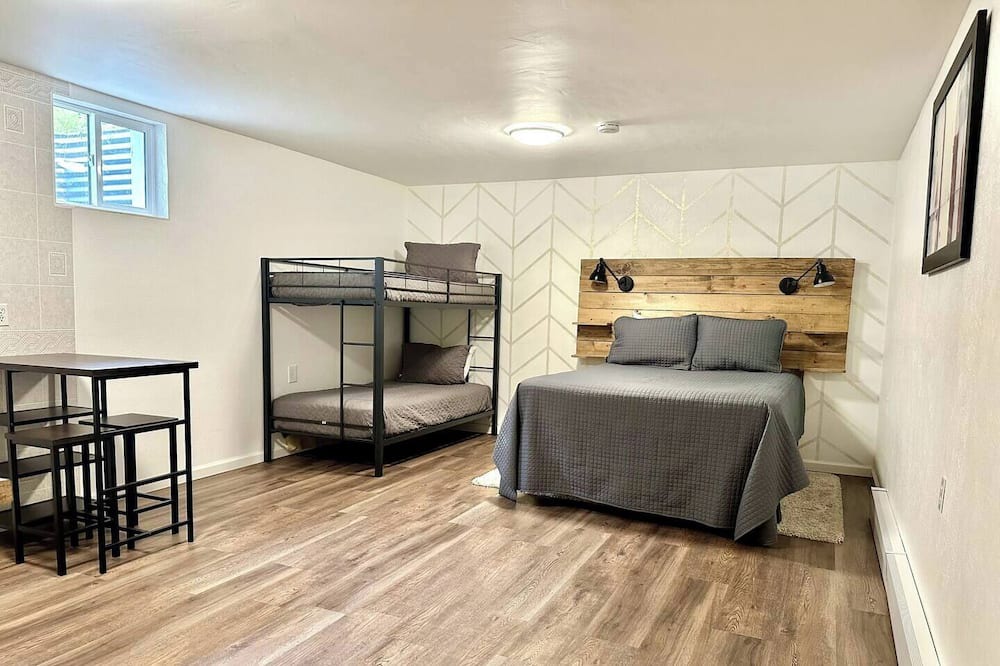 Photo of Bedroom in Whitehall