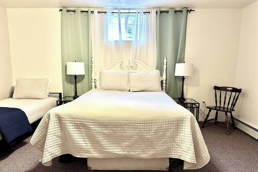 Photo of Bedroom in Whitehall