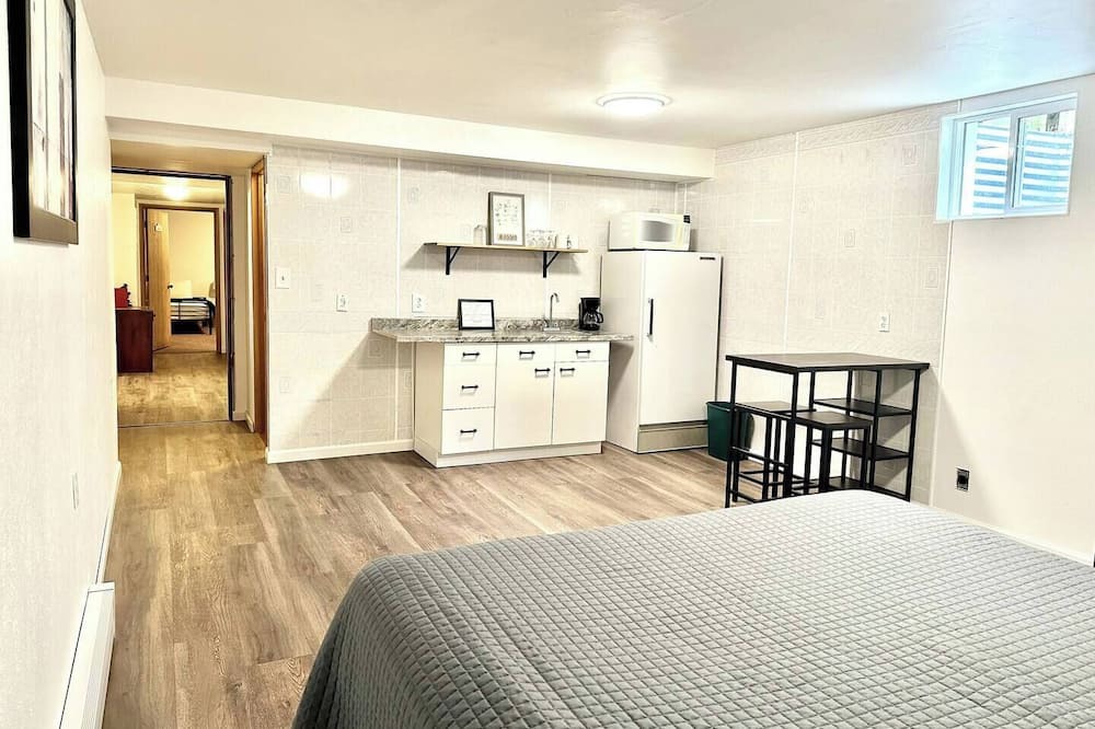 Photo of Bedroom in Whitehall