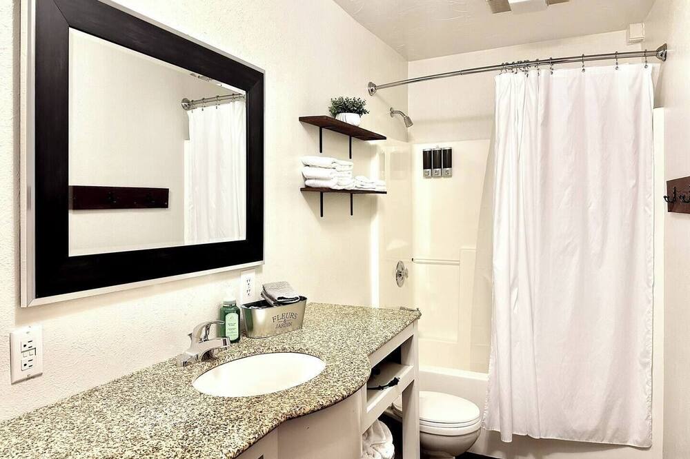 Photo of Bathroom in Whitehall