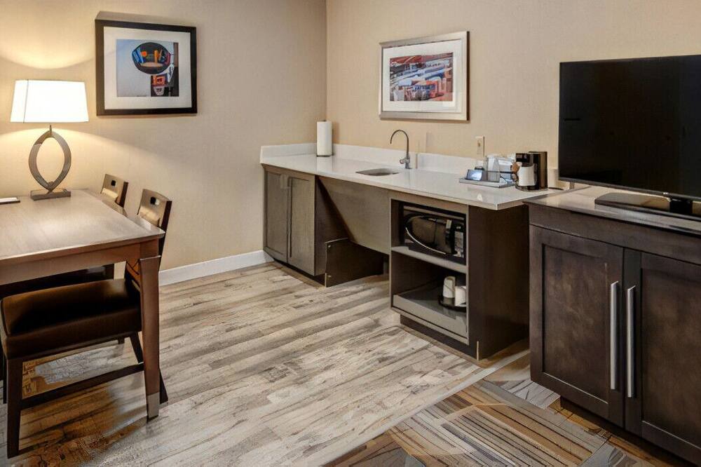 Photo of Bedroom in Wolfchase