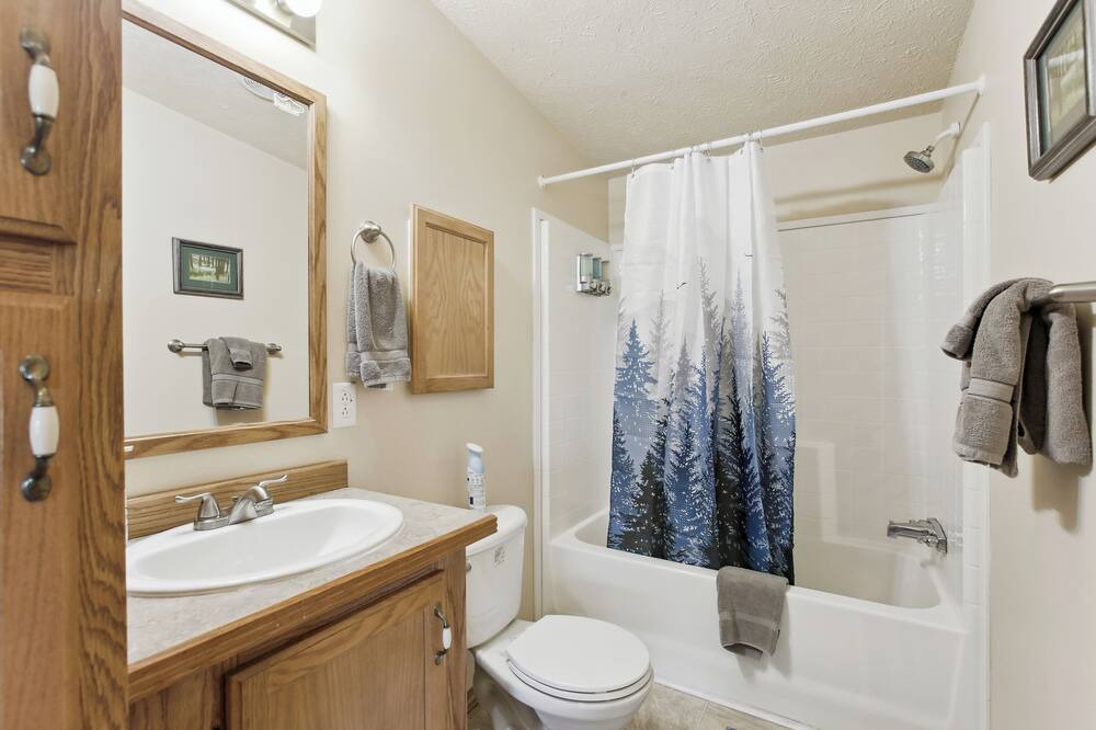 Photo of Bathroom in Fort Smith