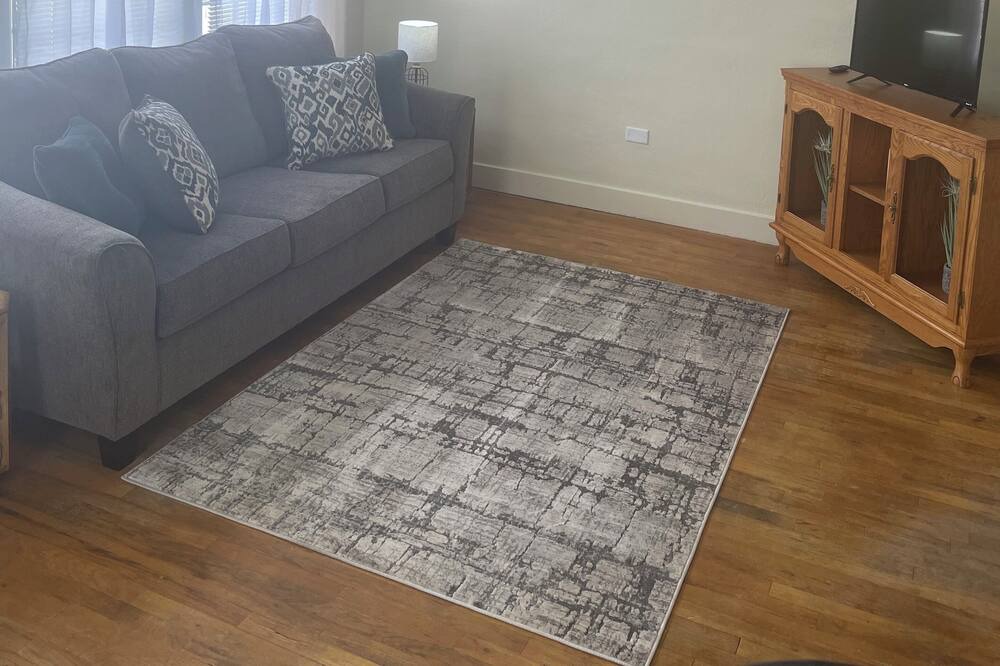Photo of Livingroom in Riverton