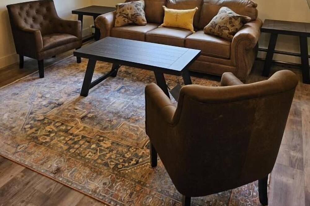 Photo of Livingroom in Gardiner