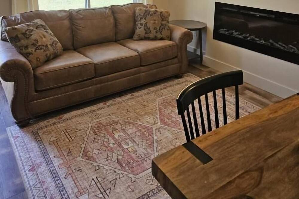 Photo of Livingroom in Gardiner