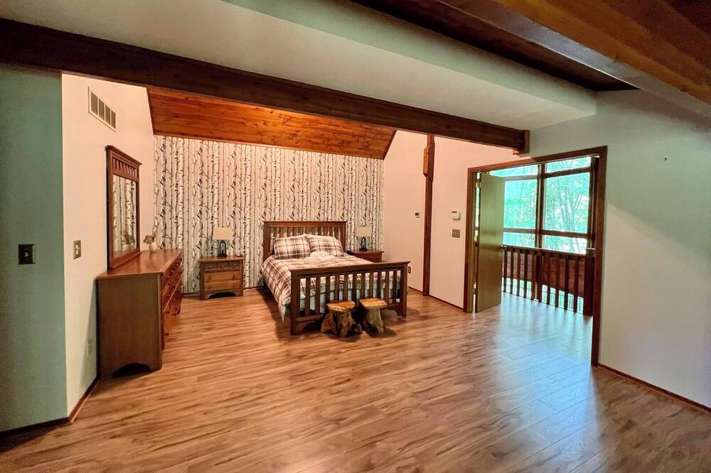 Photo of Bedroom in North Industry
