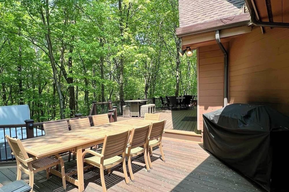 Photo of Patio Balcony in North Industry