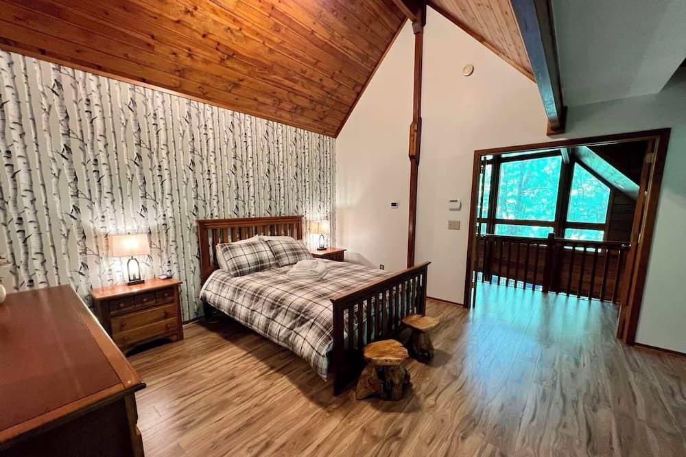 Photo of Bedroom in North Industry