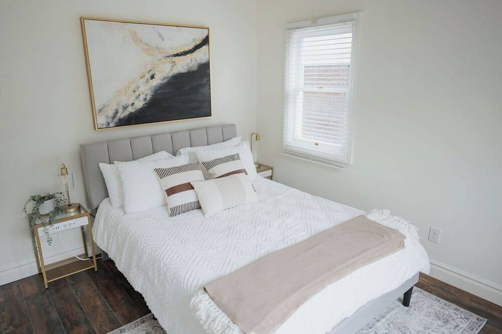 Photo of Bedroom in Yalecrest