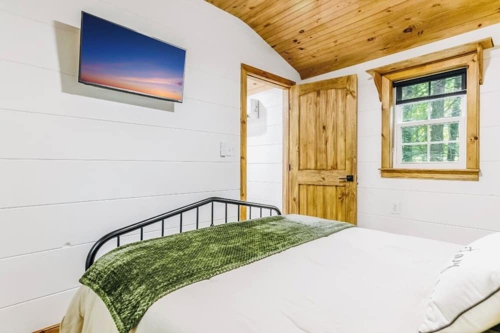 Photo of Bedroom in Tabernacle