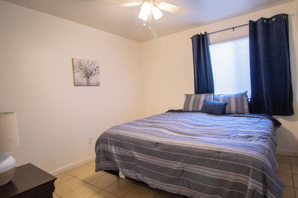 Photo of Bedroom in Porterville